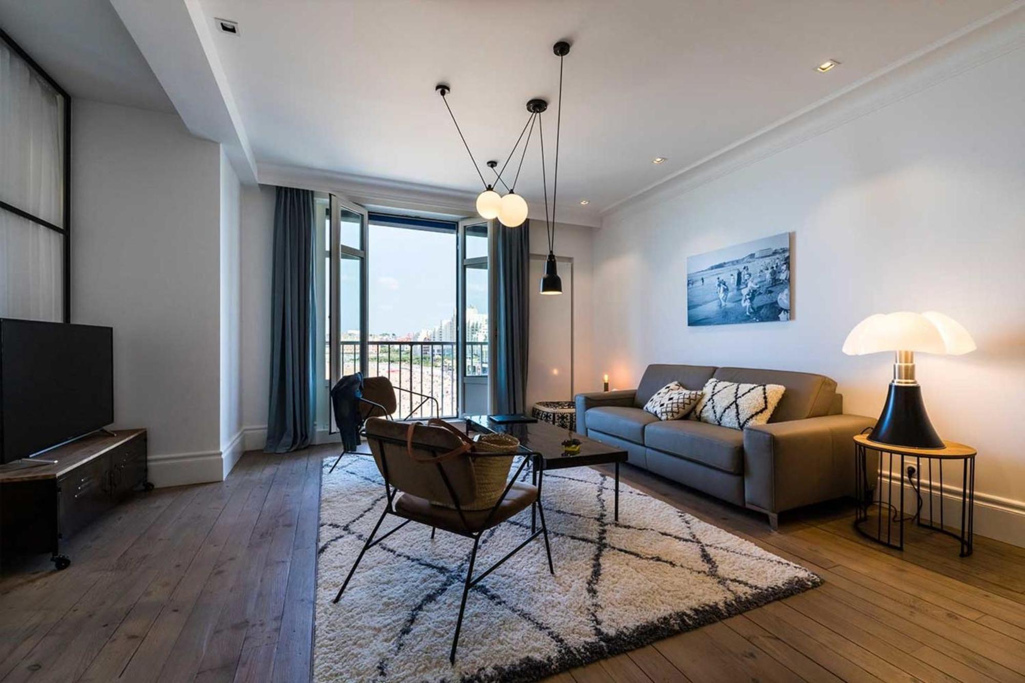 Beachview Keyweek Beachfront Renovated With Parking In *