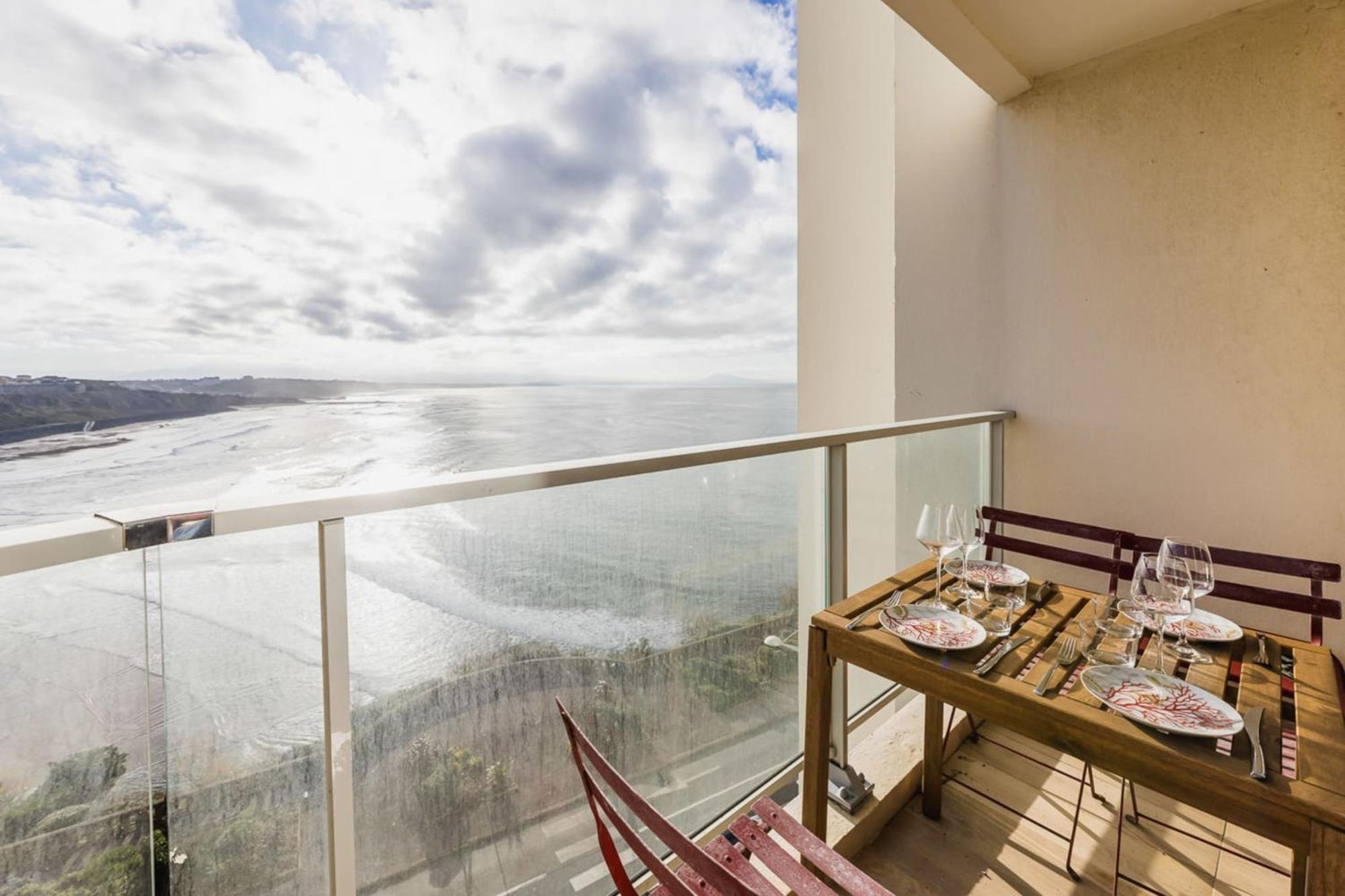 Apartment Blue Uhaina Keyweek Sea View Downtown *