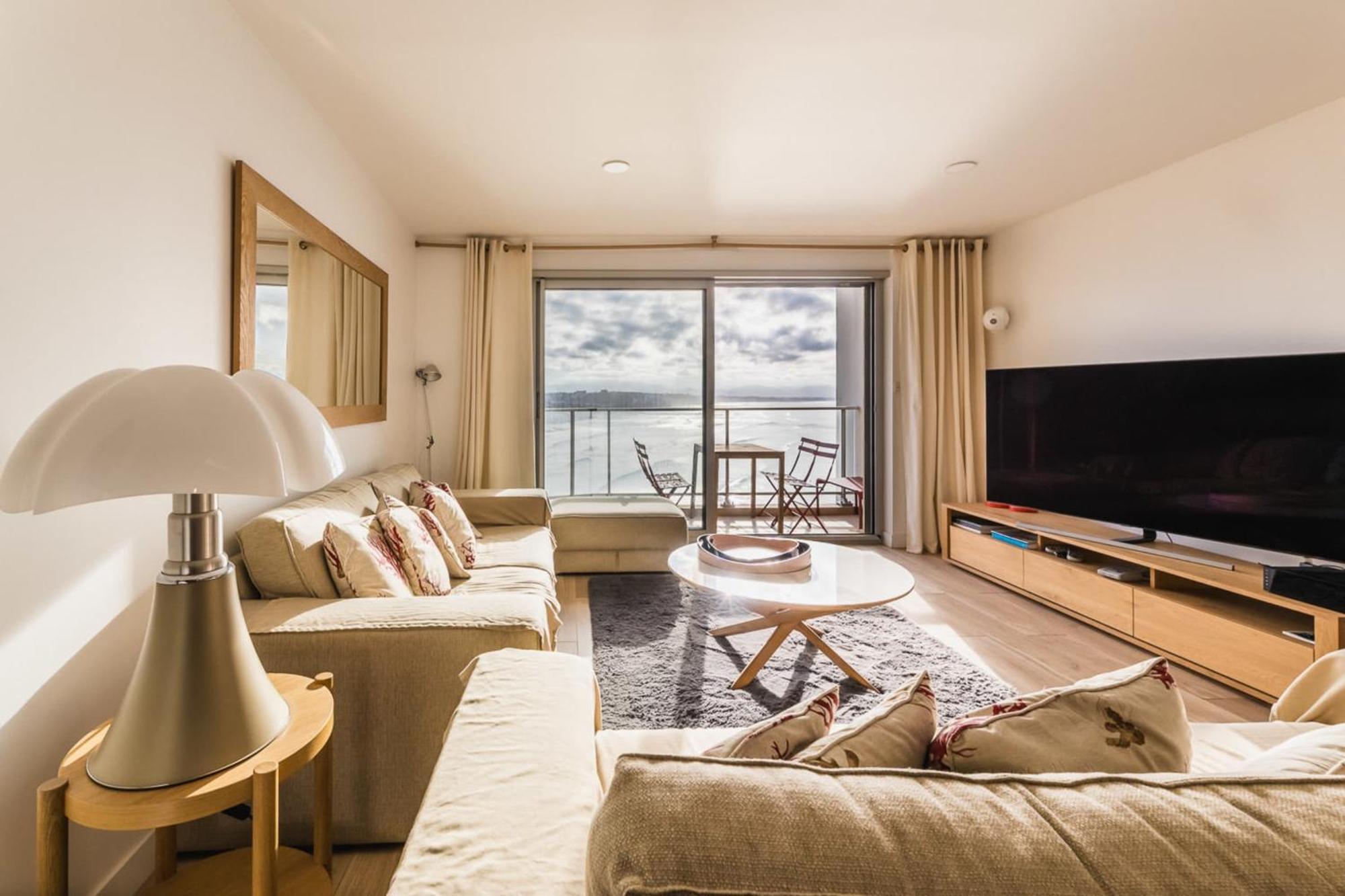 Blue Uhaina Keyweek Sea View Downtown Apartment *