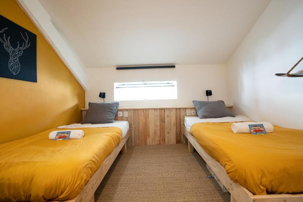 Surf Bed & Breakfast