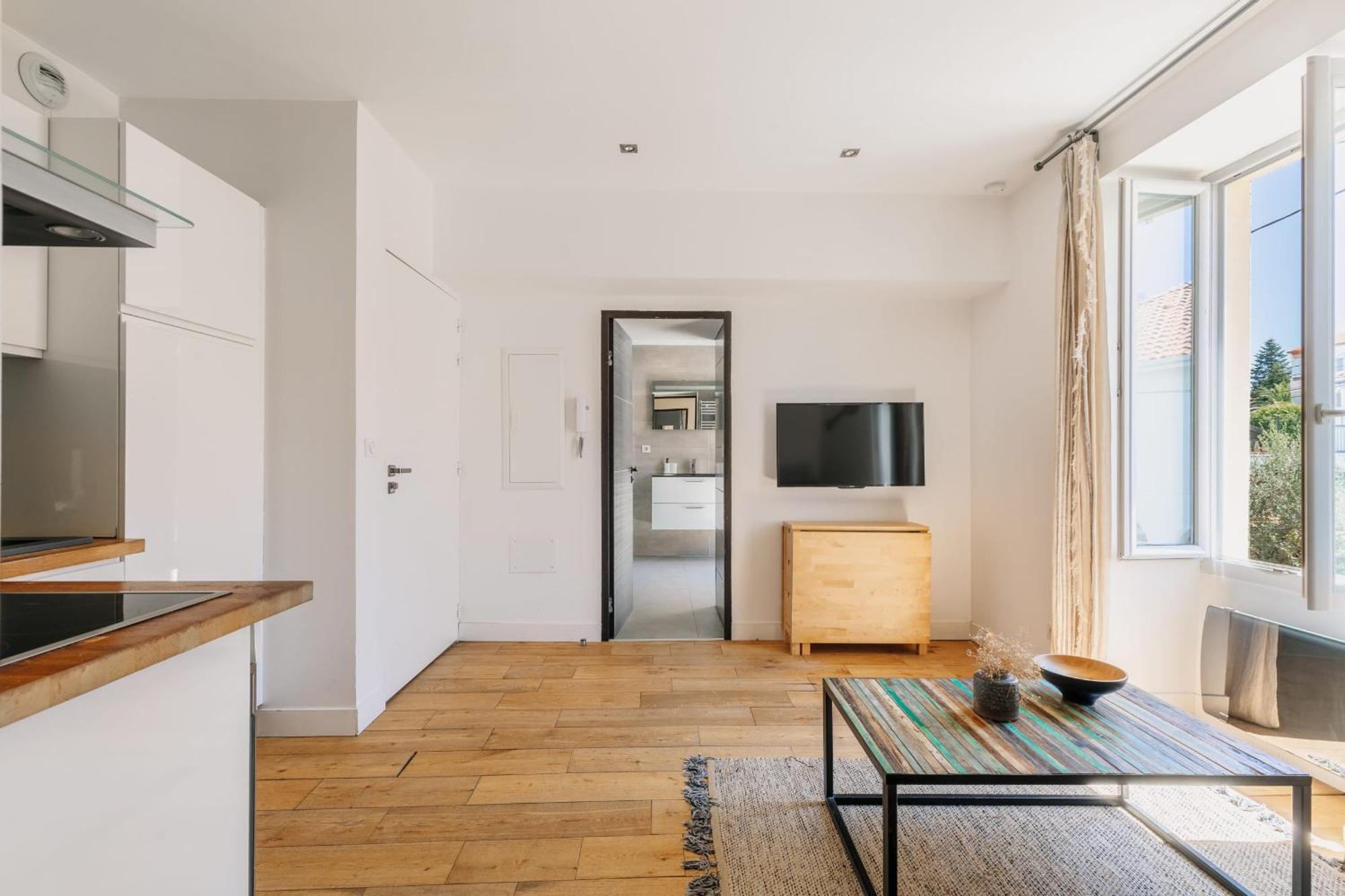 T2 Les Alteas - Cozy & Modern - Quiet Area - Center