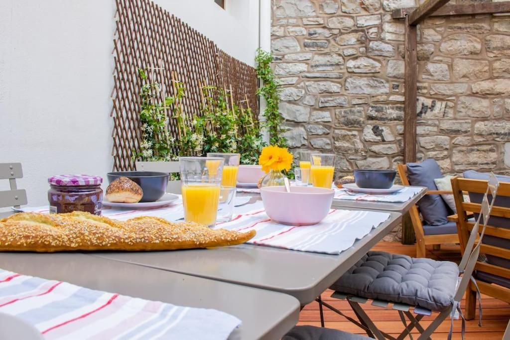 Charming Center-grande 5 Min Walking Apartment