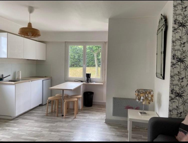Appartement Proche Centre T2 Avec Terrasse
