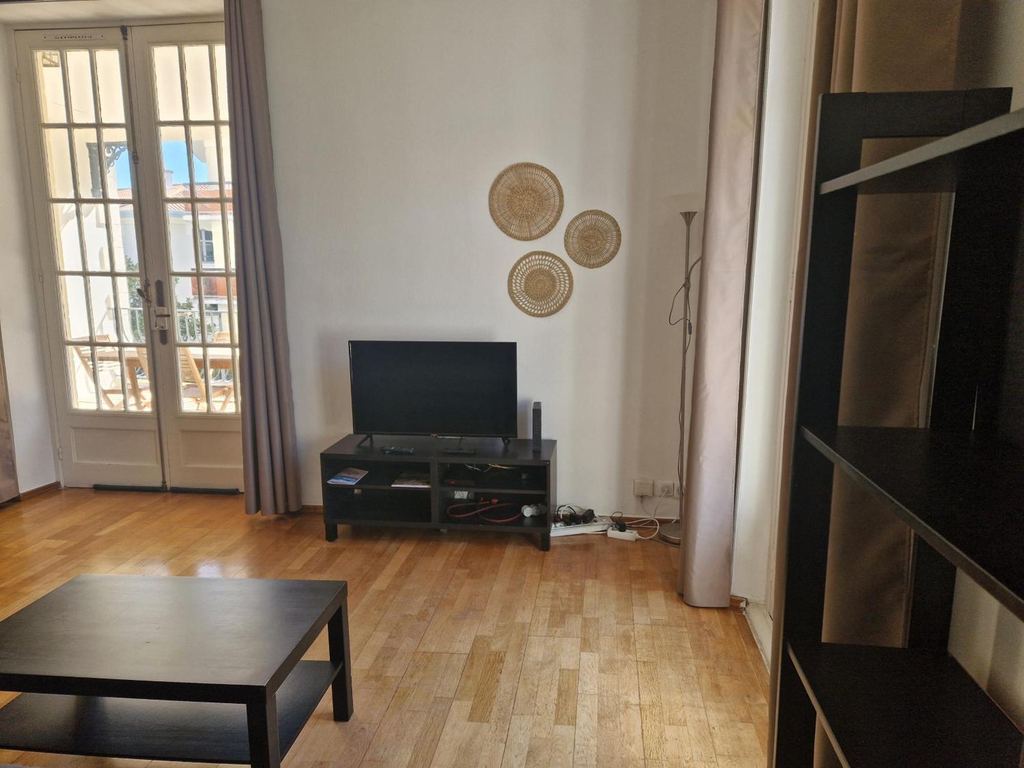 Apartment Beautiful And Bright 1st Floor Flat With Large Terrace - Center Biarritz