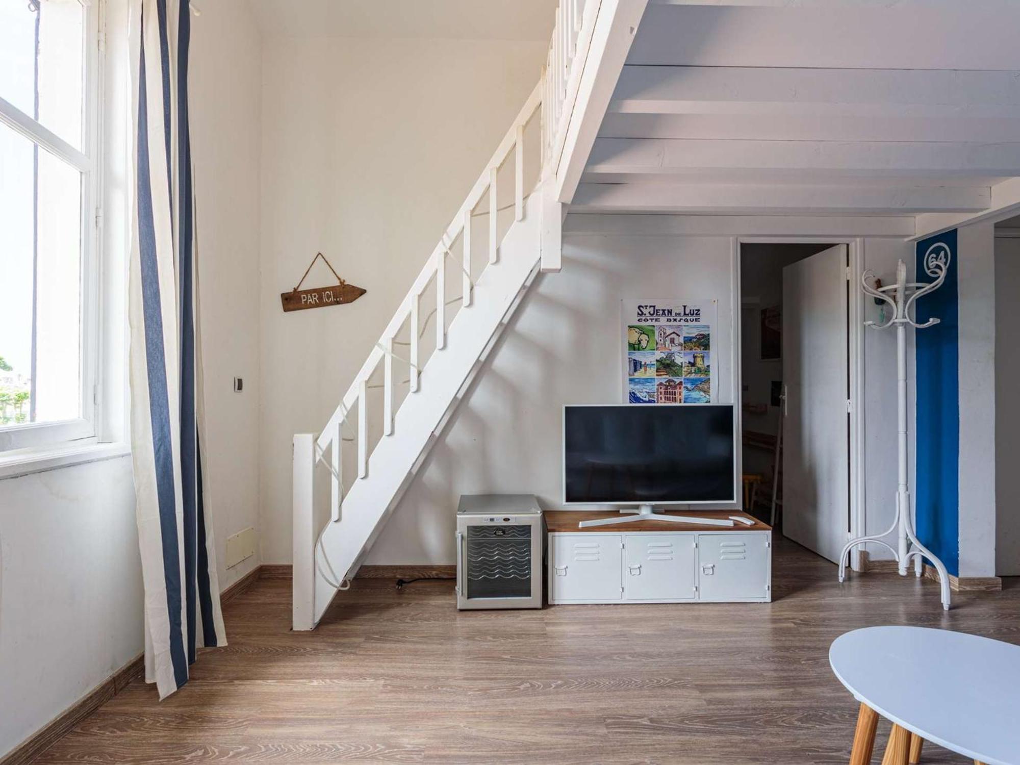 1 Avec Mezzanine A 800m De La Et Pres Des Commerces, Wi-fi Gratuit - Fr-1-3-599