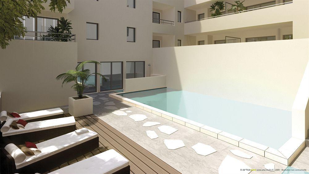 Lagrange Les Patios Eugenie Aparthotel 4*