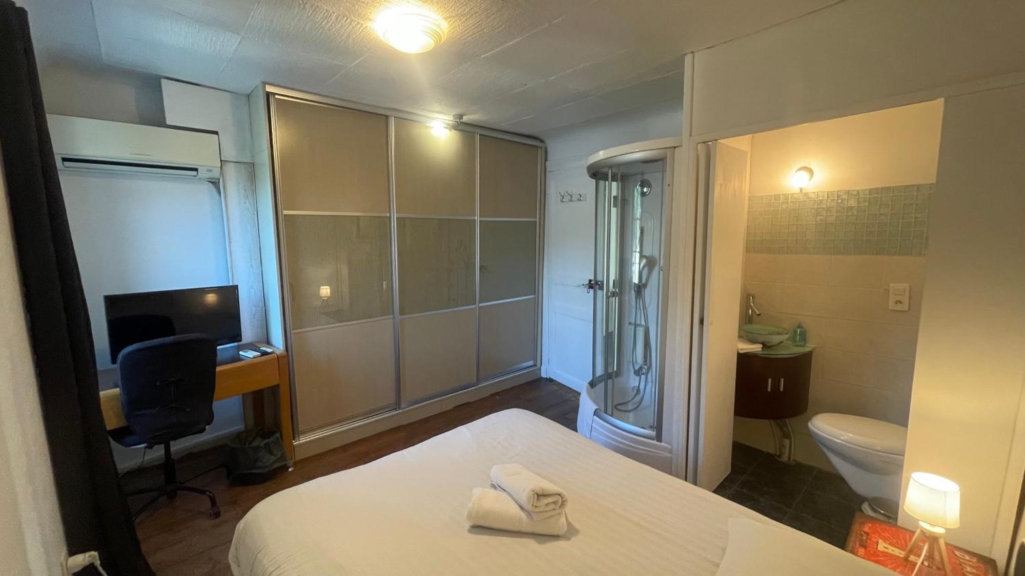 Le Doolies - Holiday Hostel Biarritz