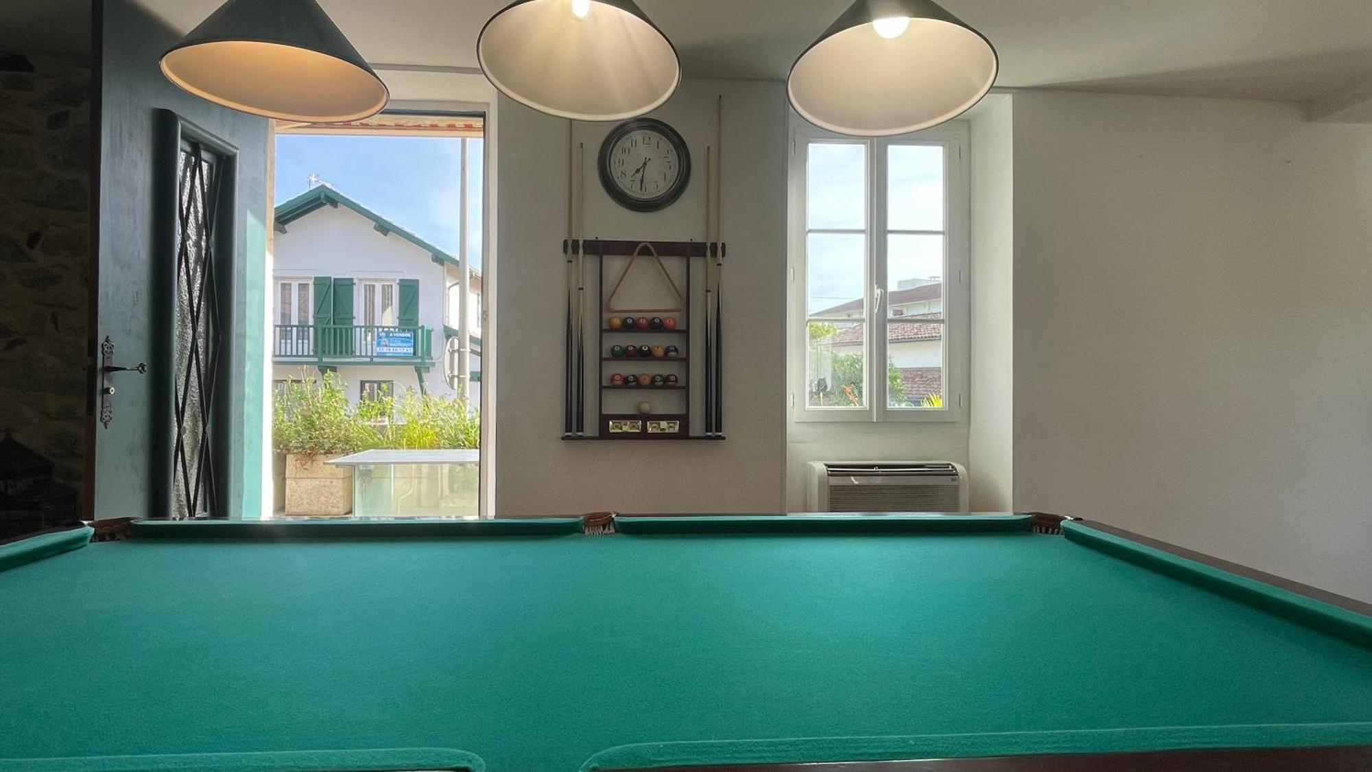 Le Doolies - Holiday Hostel Biarritz