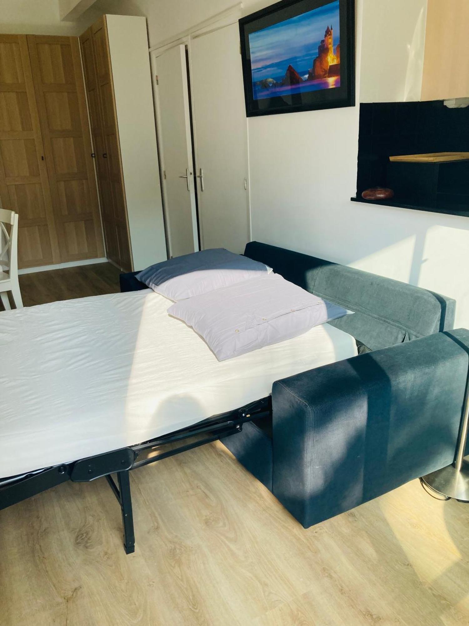 Charming 1 Bedroom Flat, Center With Pool And Car Park Apartamento *