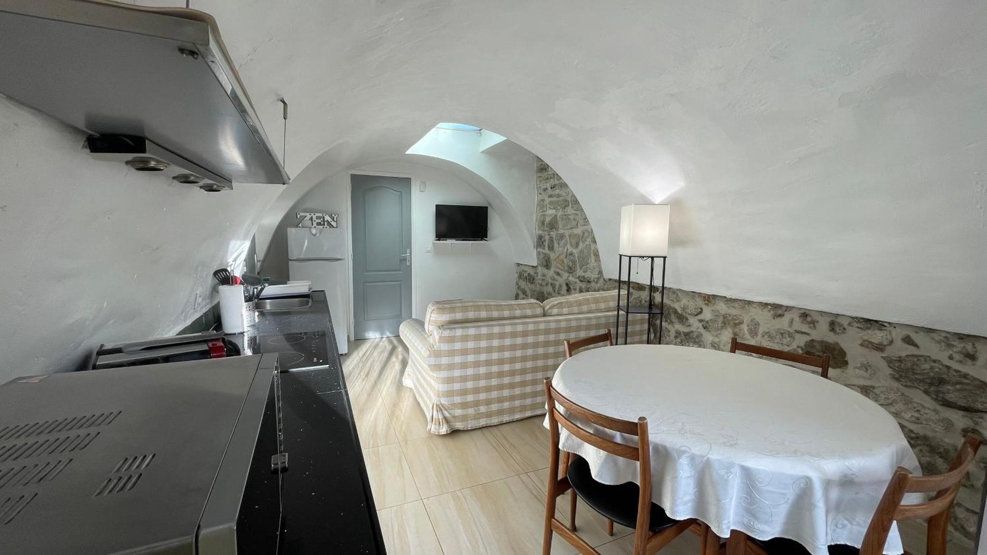 Hostel Le Doolies - Holiday