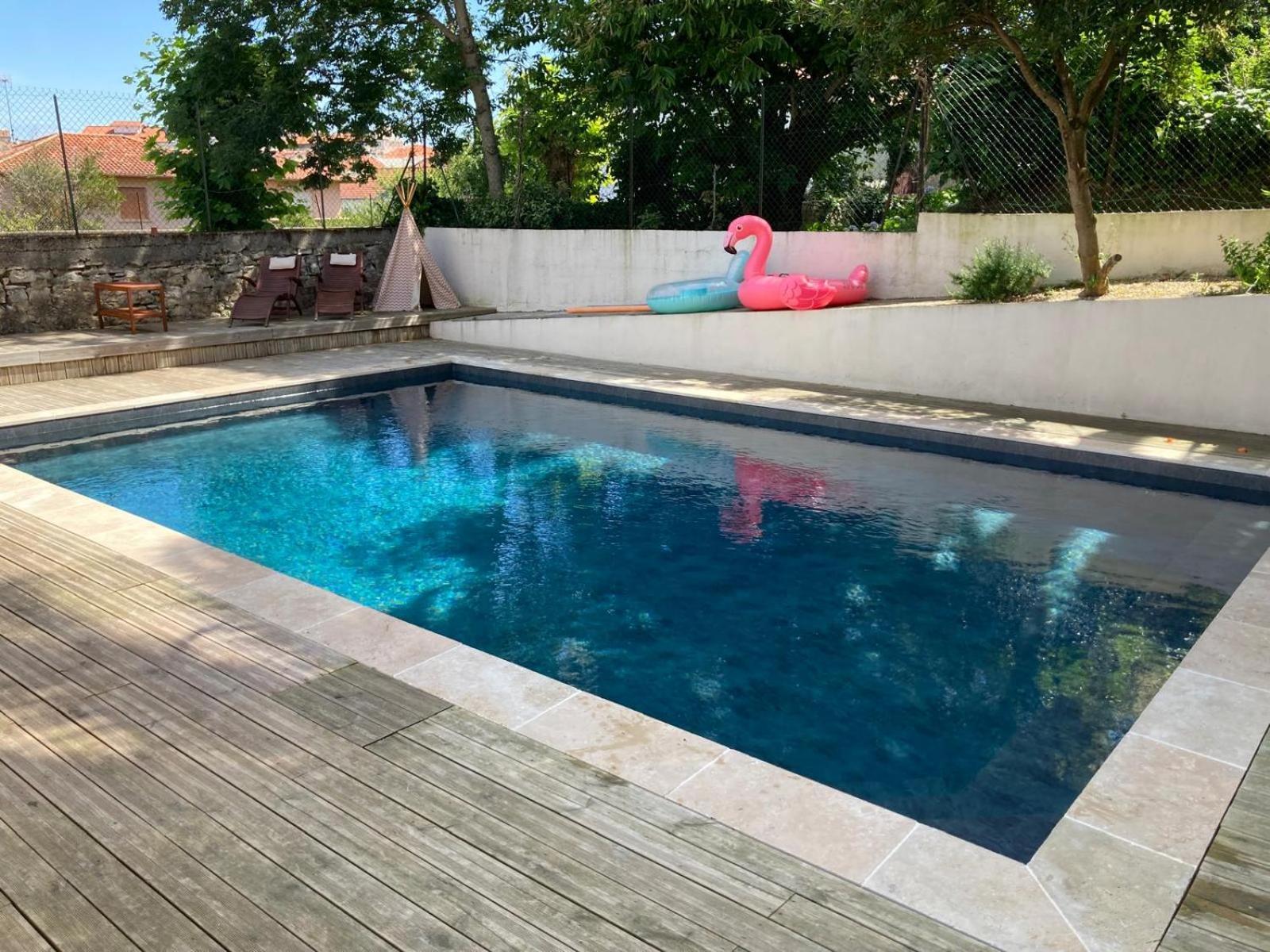 Avec Grand Balcon, Piscine Et Parking Apartment