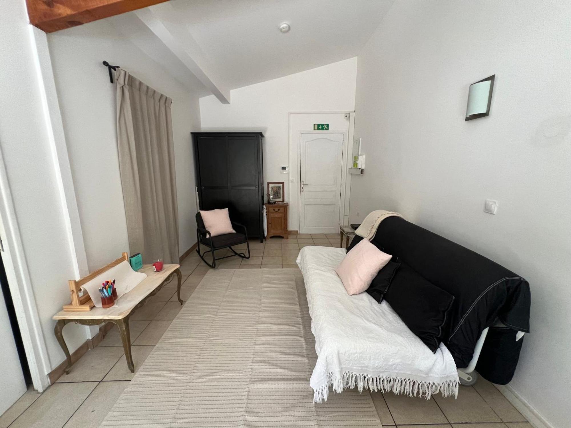 Apartment Avec Grand Balcon, Piscine Et Parking *