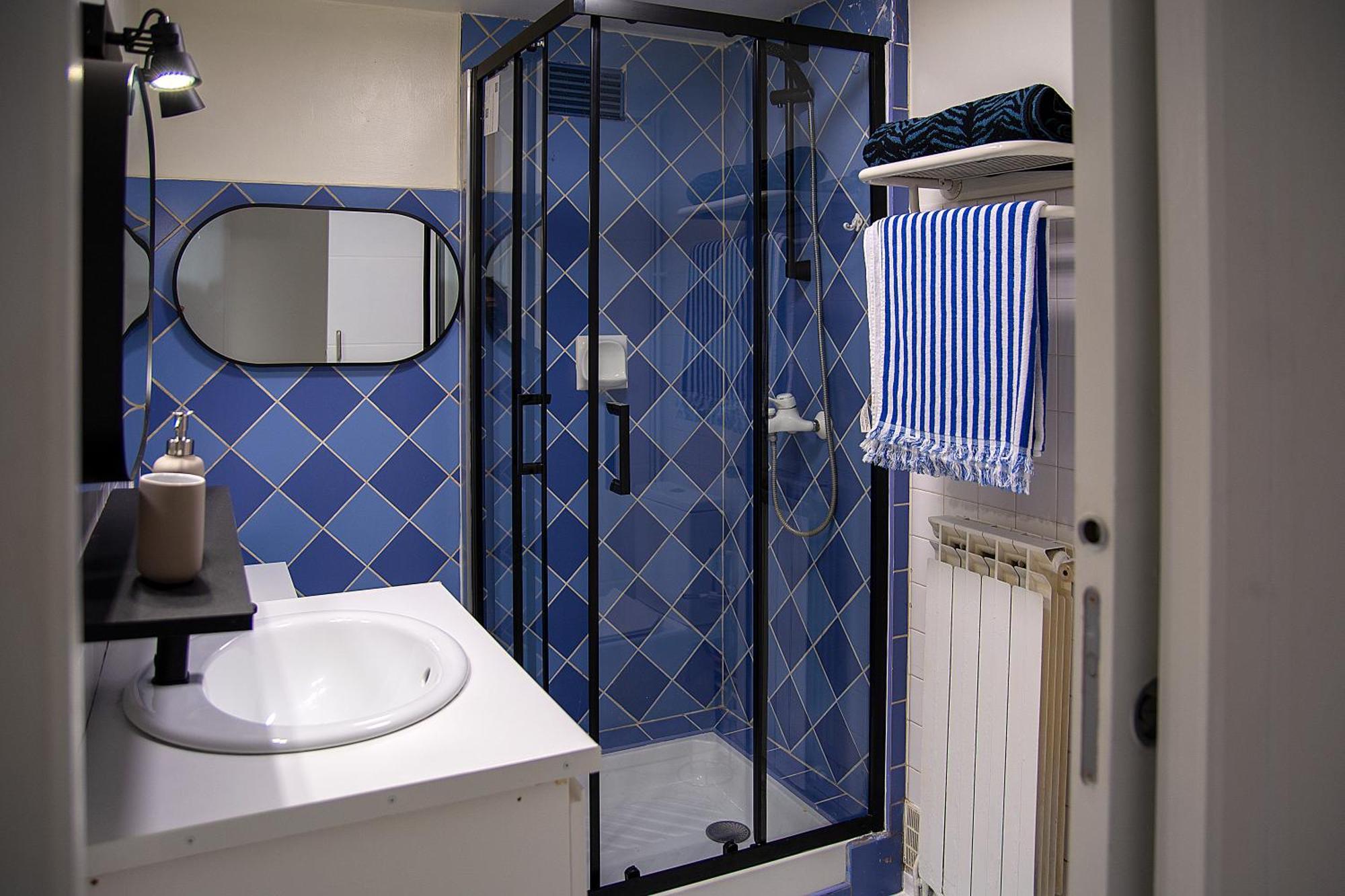 2 Bed Flat At Our Neptune *