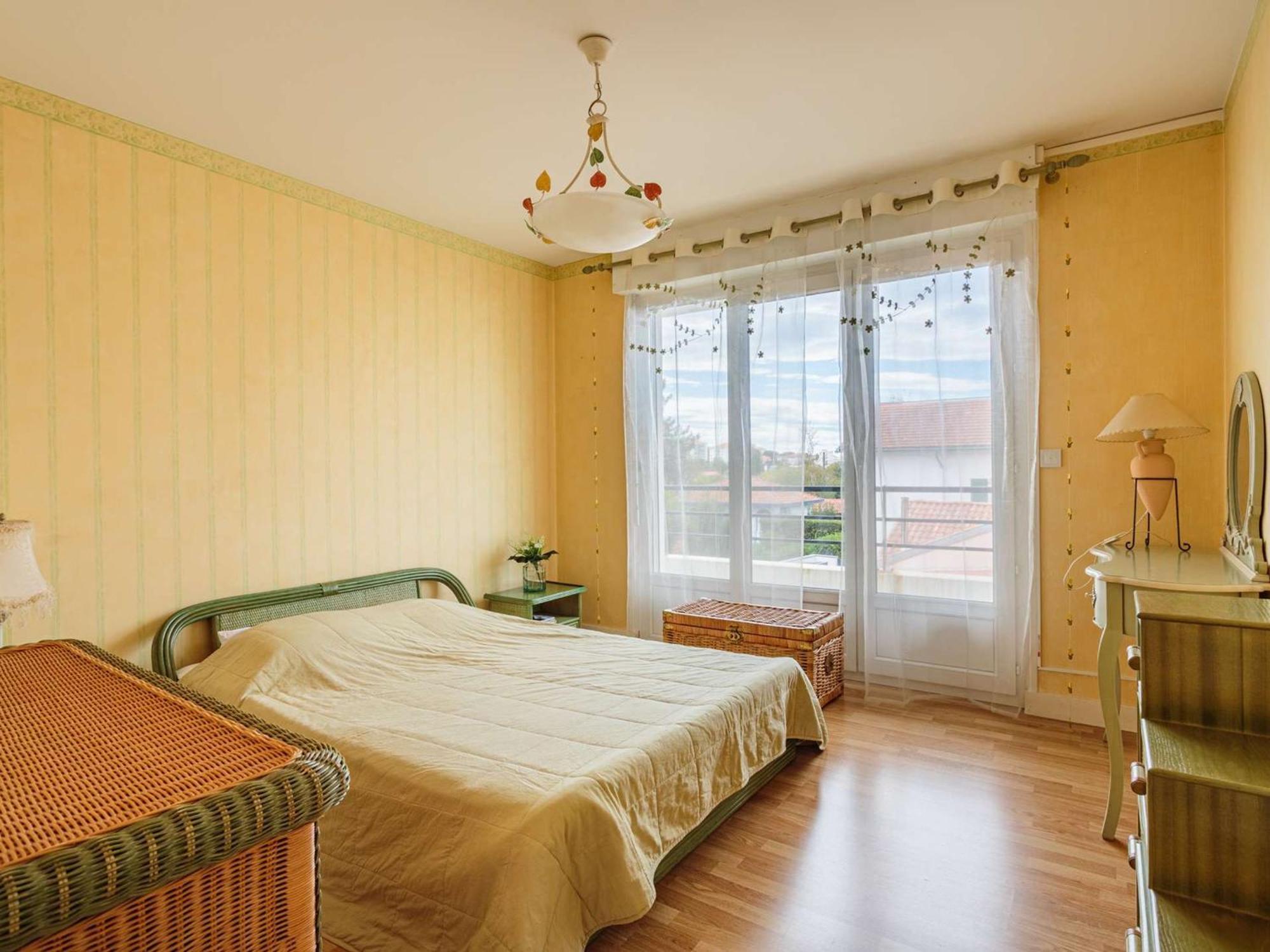 Cosy A Biarritz, Proche Des Commerces Et Plages, Avec Parking Et Balcon - Fr-1-3-607 * Biarritz