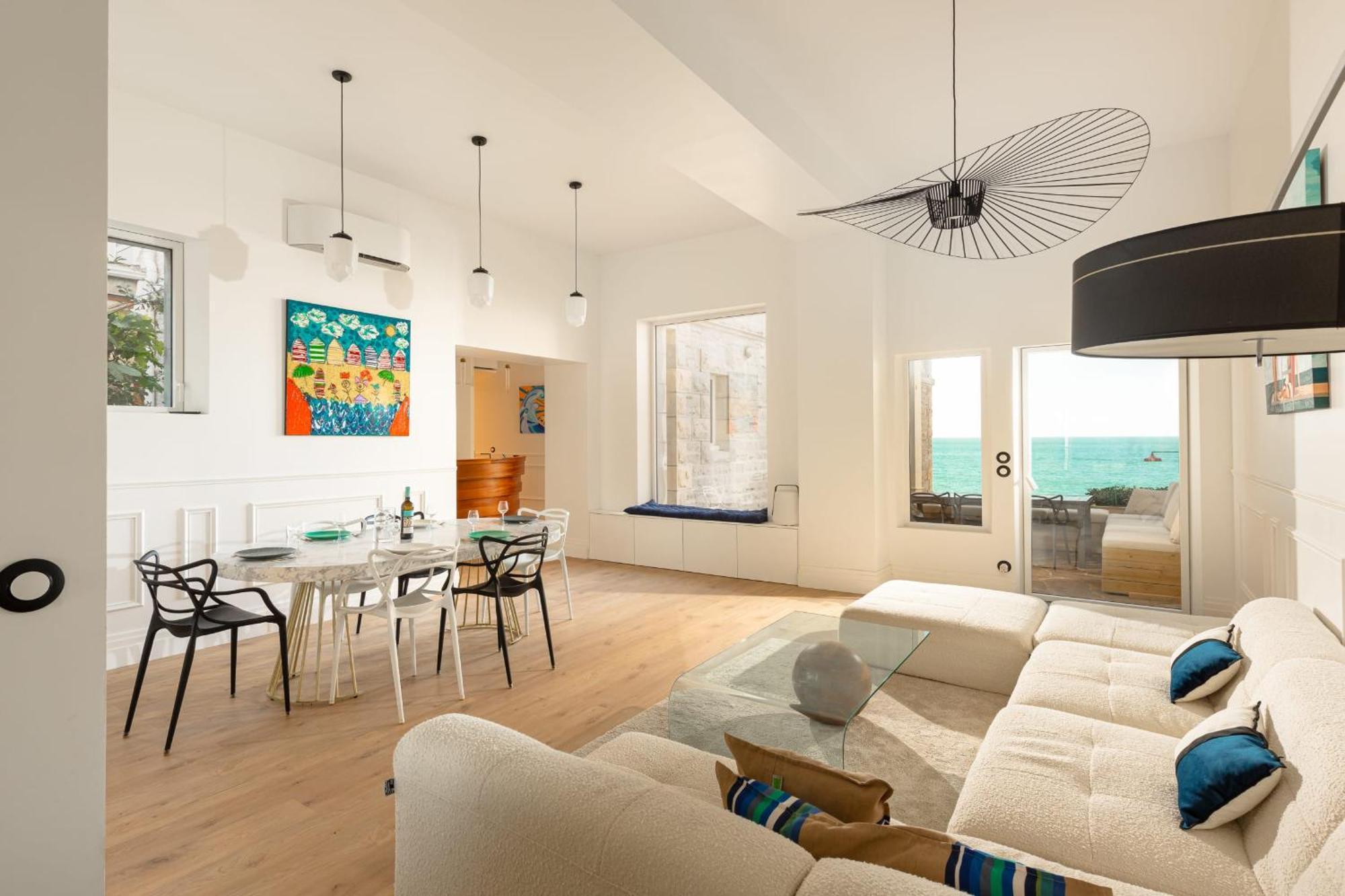Aroha With Terrasse And Sea View In *