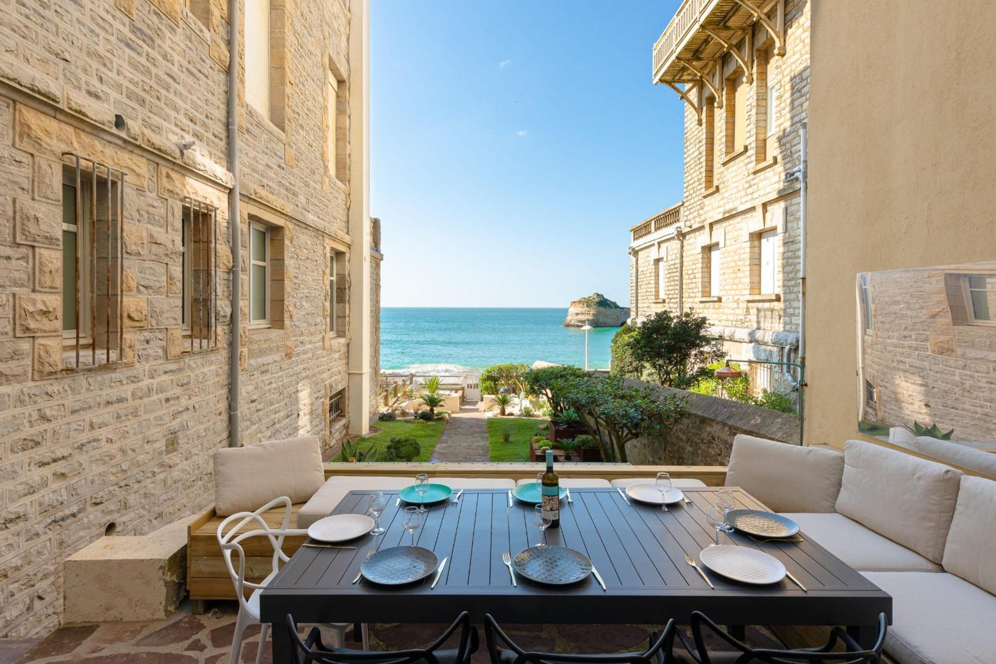 Aroha With Terrasse And Sea View In Biarritz