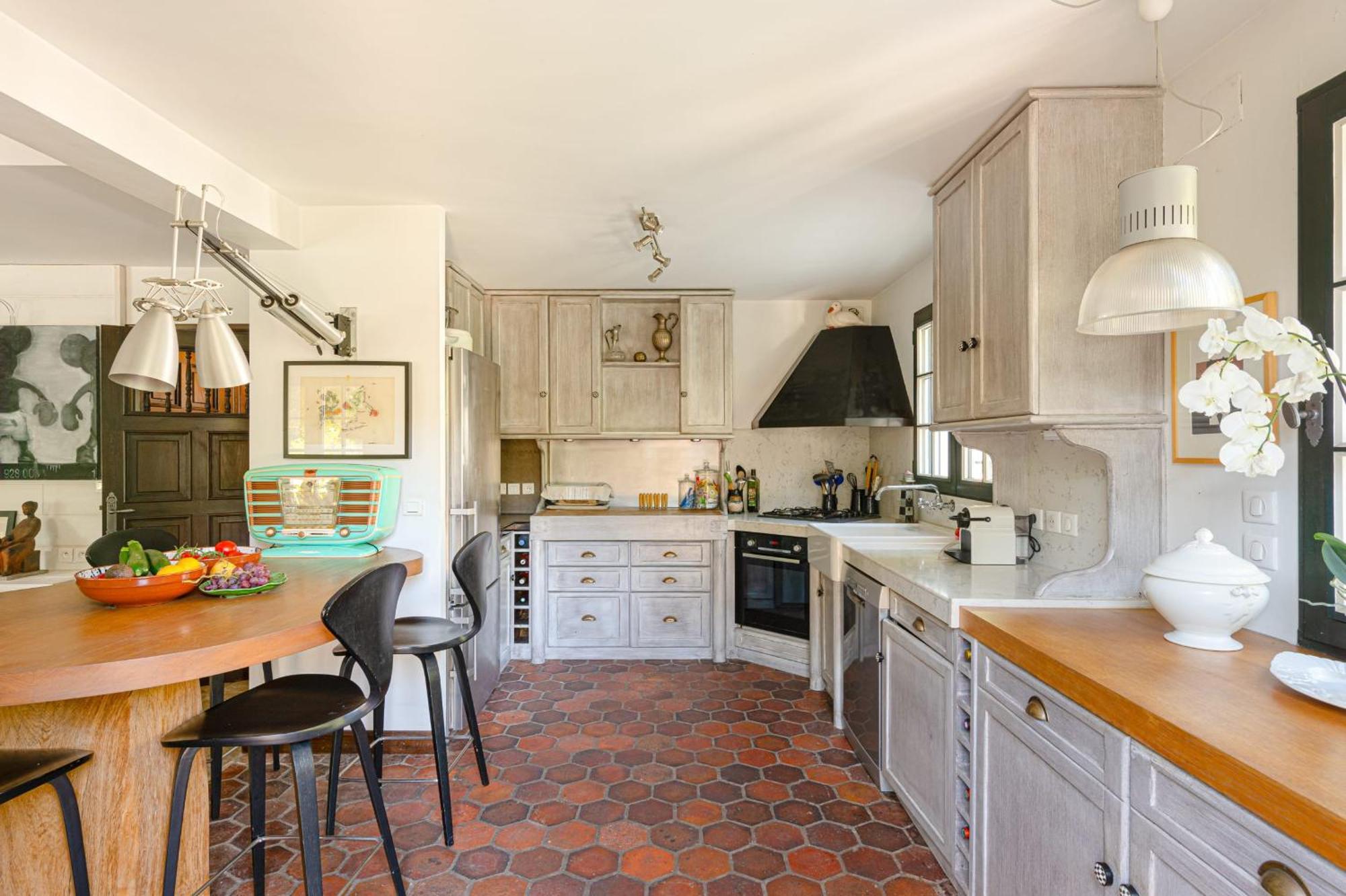 Holiday home Galerna -keyweek House With Heated Swimming Pool Biarritz
