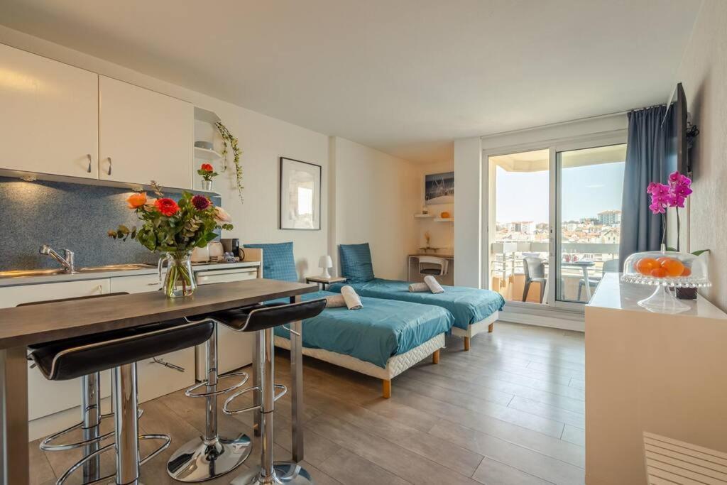 Grande - Avec Balcon - Victoria Surf Apartment Biarritz