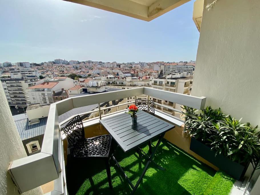 Grande - Avec Balcon - Victoria Surf Apartment