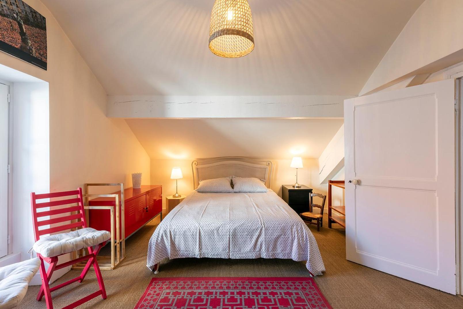Holiday home Superbe Maison Familiale Avec Jardin Au Coeur De *