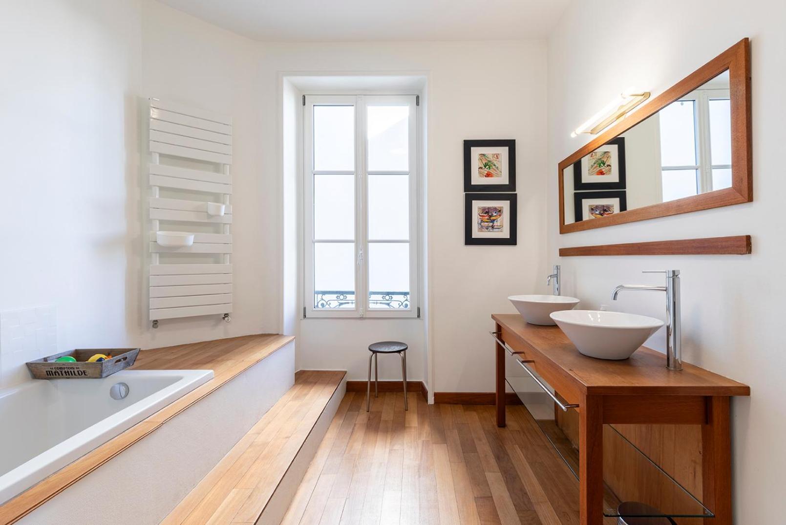 Holiday home Superbe Maison Familiale Avec Jardin Au Coeur De Biarritz