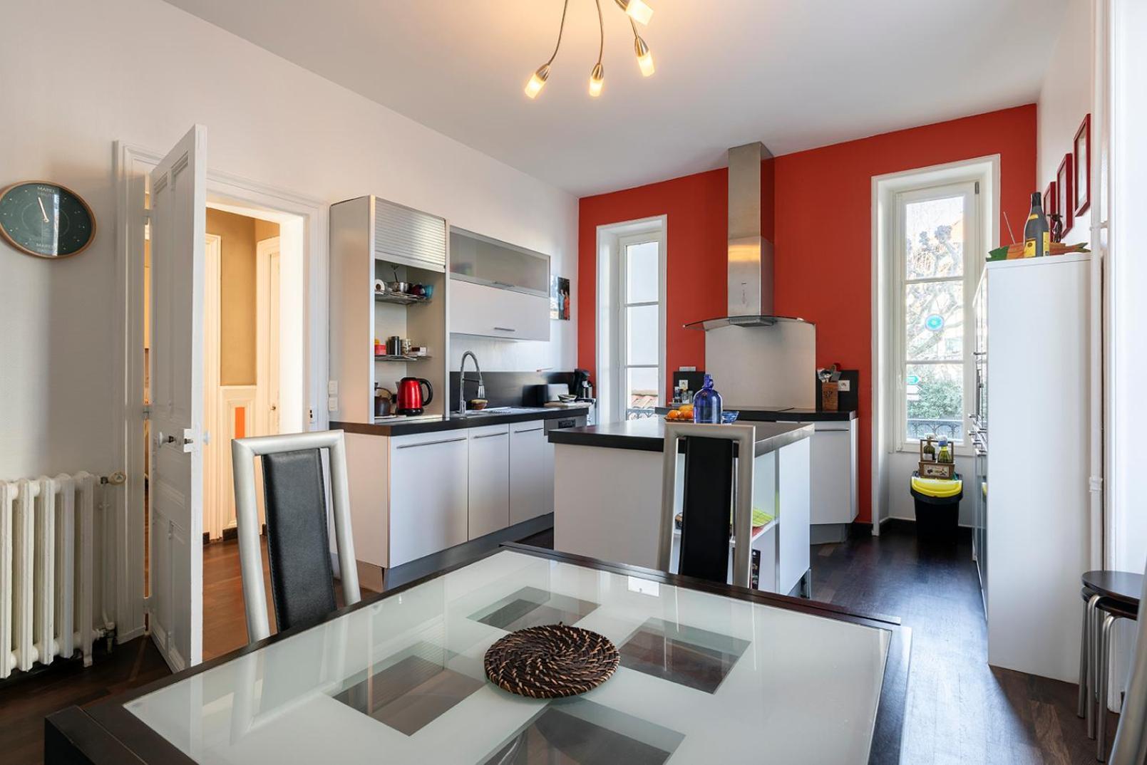 Holiday home Superbe Maison Familiale Avec Jardin Au Coeur De