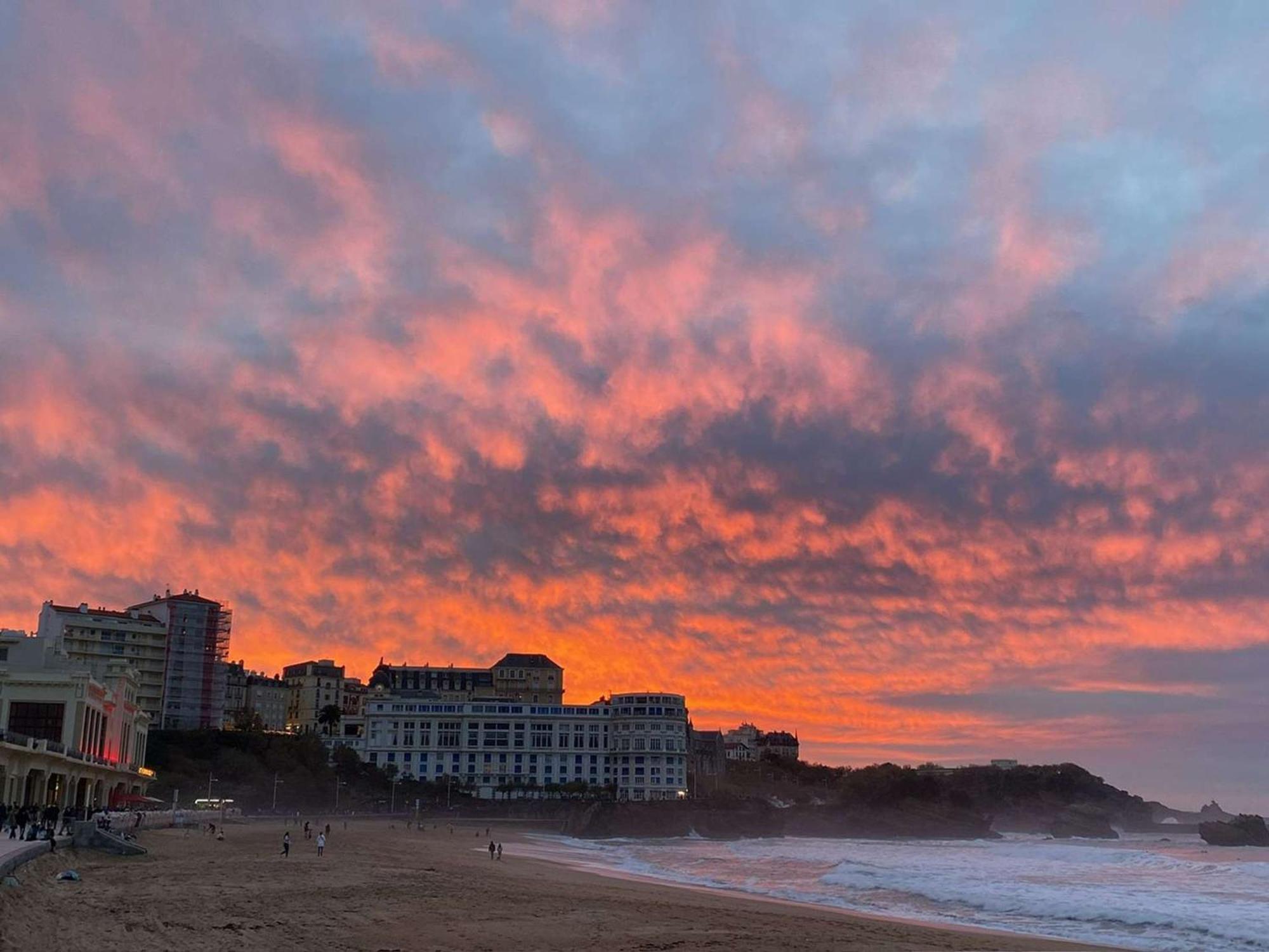 En Front De Avec Piscine Et Wi-fi A - Fr-1-3-621 Apartment Biarritz