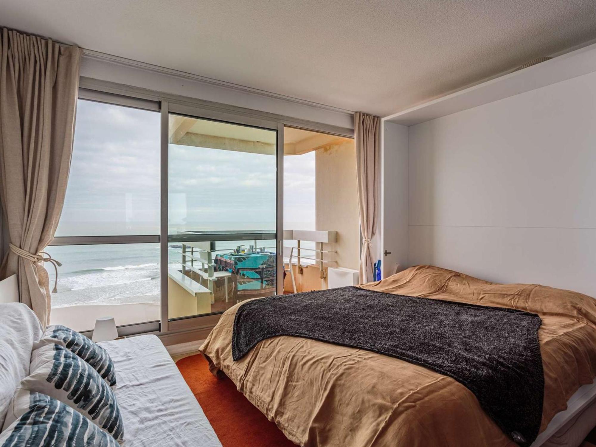 Apartment En Front De Avec Piscine Et Wi-fi A - Fr-1-3-621 Biarritz