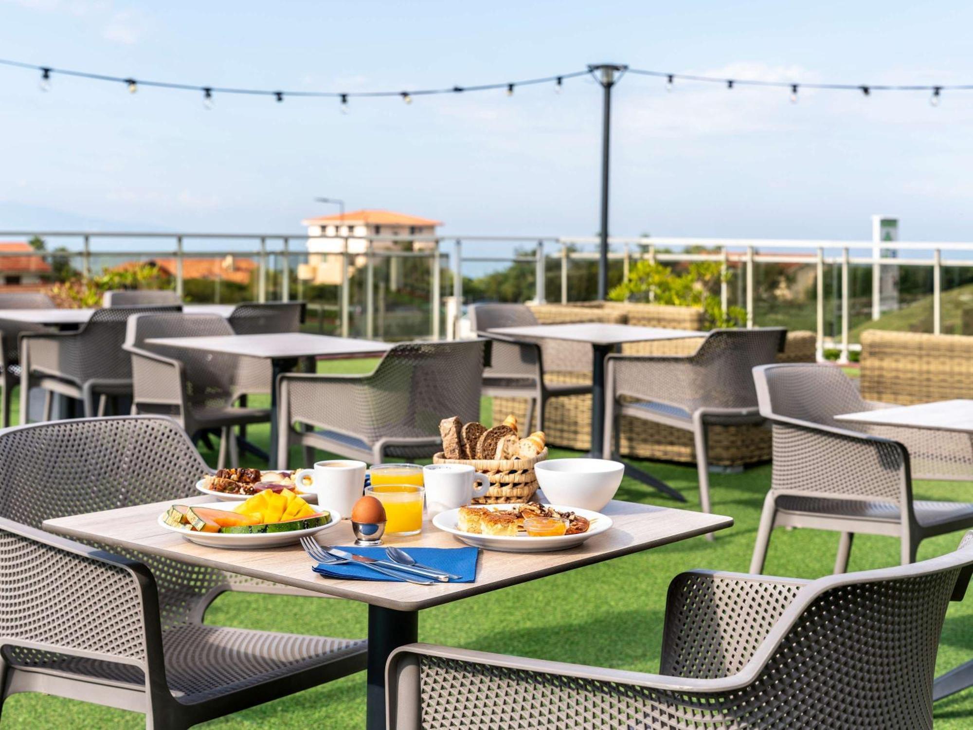 Ibis Styles 3*