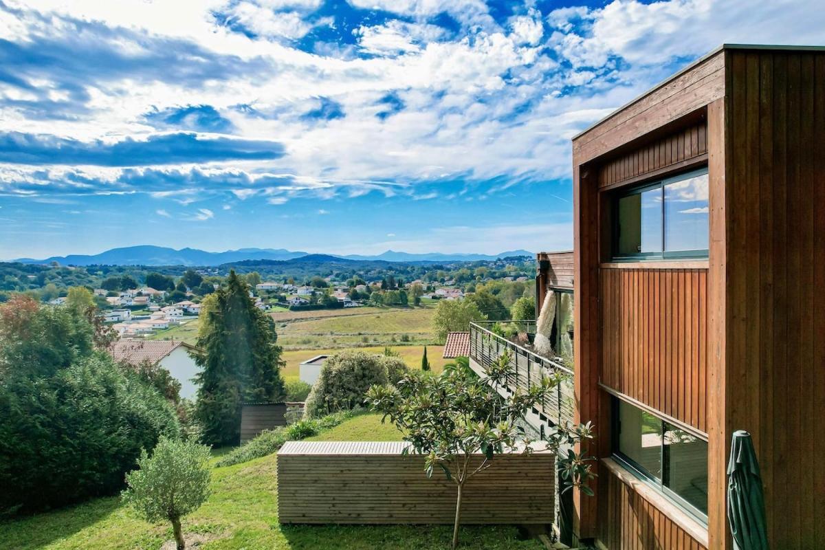 Quiet Villa, Sea And Mountain!