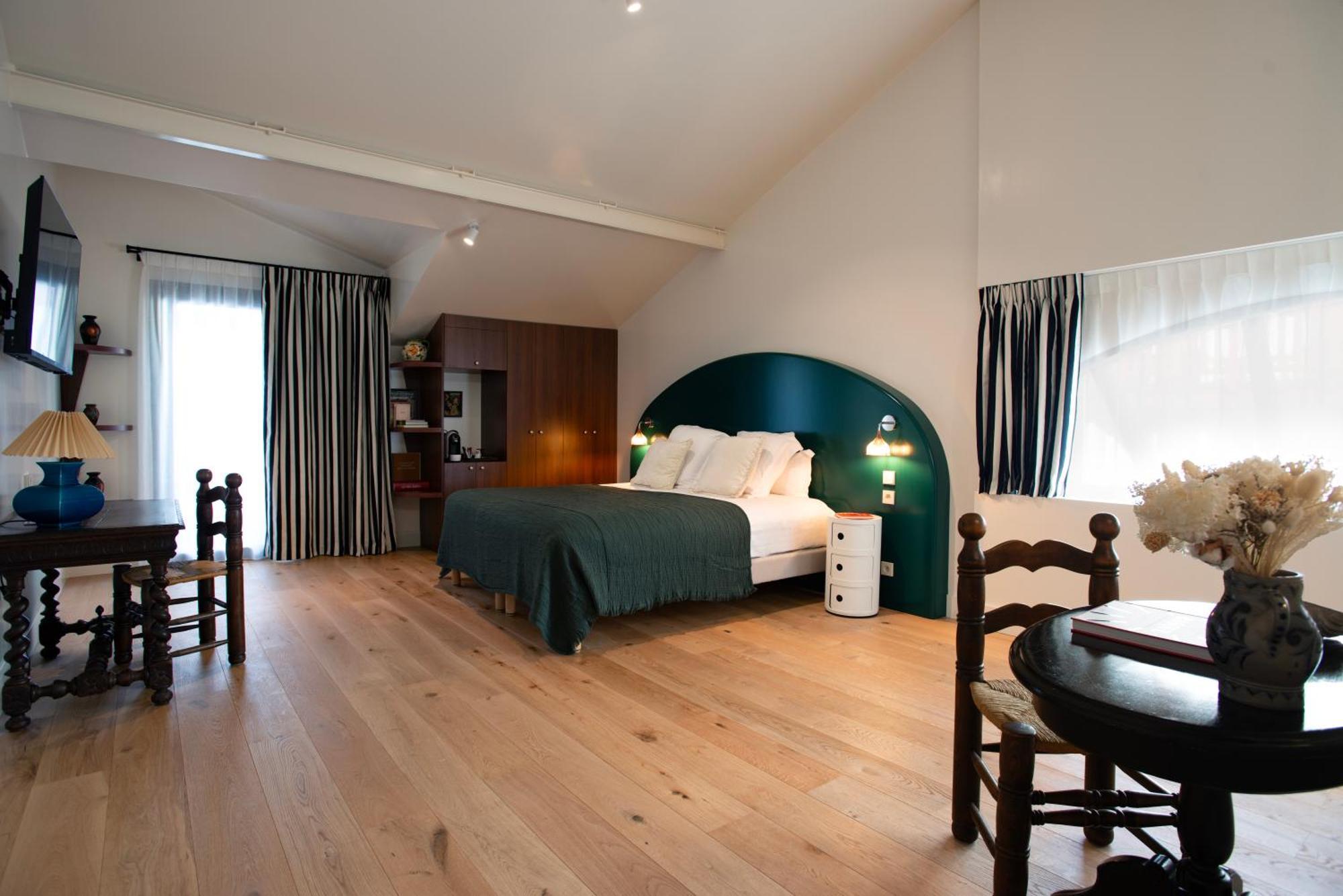 Kemaris Hotel 3*