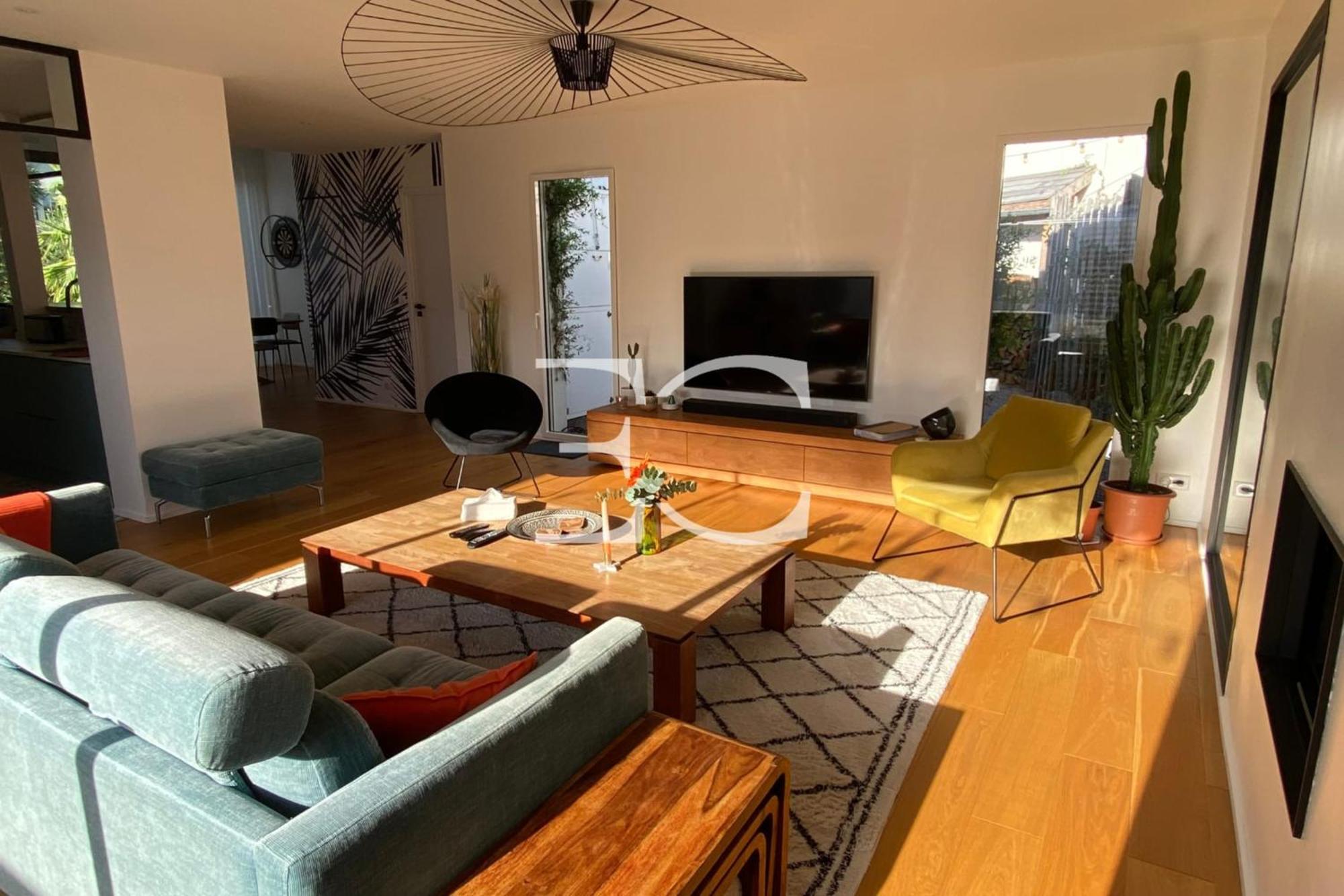 Easy Cles- Center 3 Bedrooms Ac *