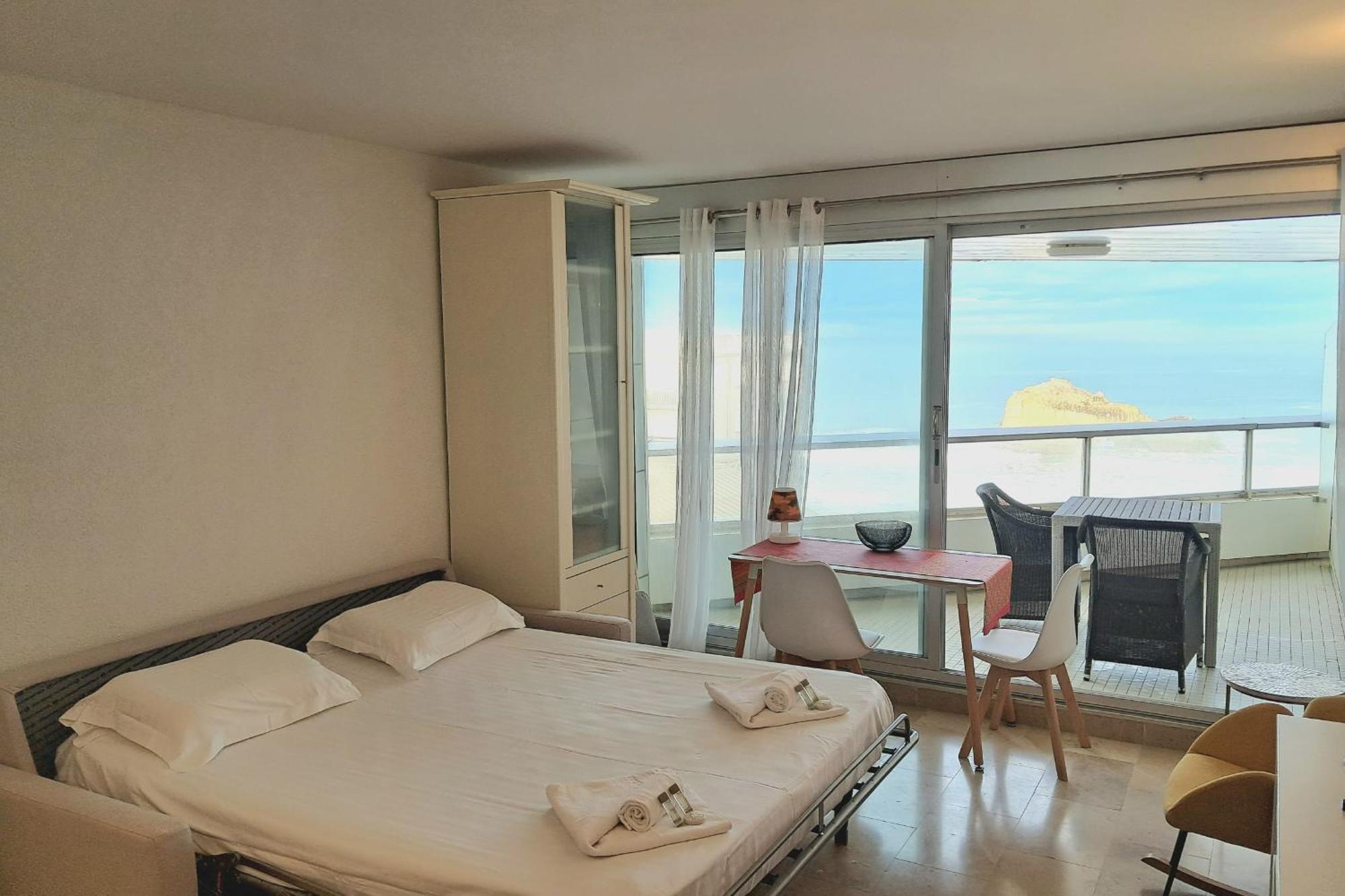 Apartment Roche Ronde - Welkeys