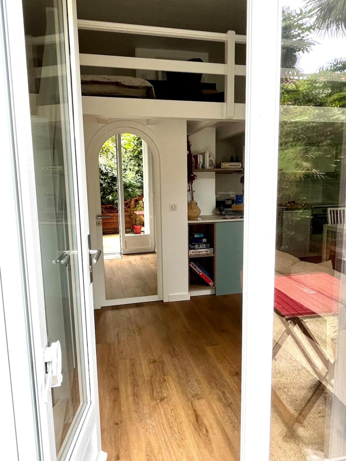 Apartment 3 Personnes Avec Terrasse 50 M De La Grande Surf *