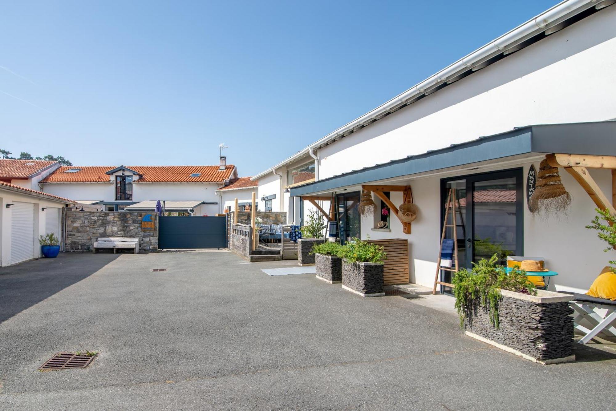 Apartment Surf 300m De La