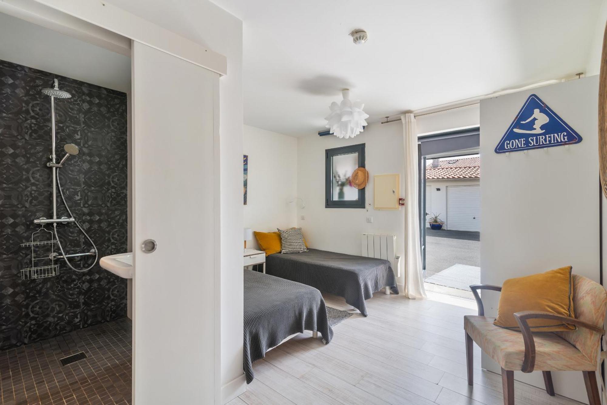 Surf 300m De La Apartment *