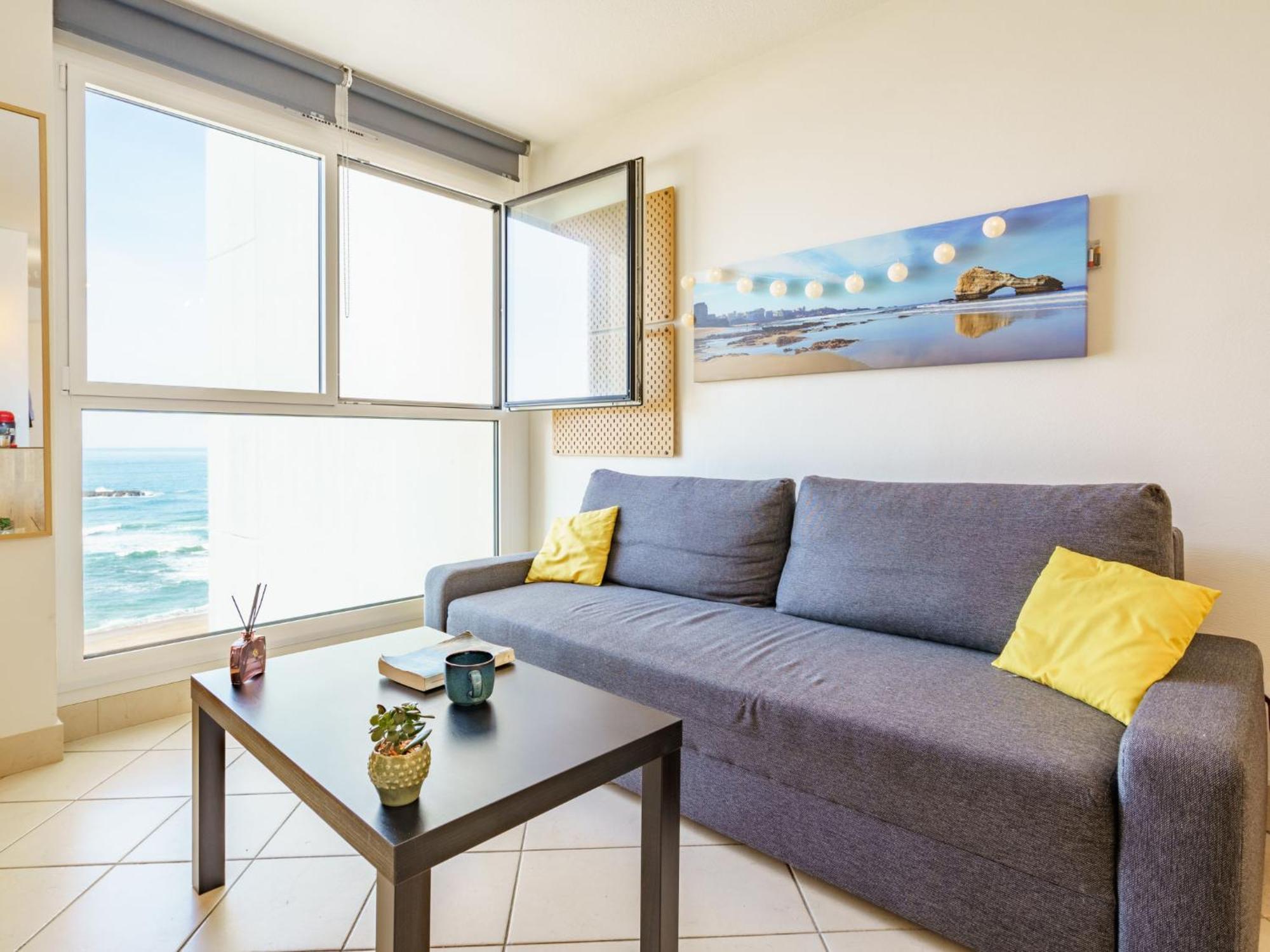Victoria Surf-14 By Interhome *