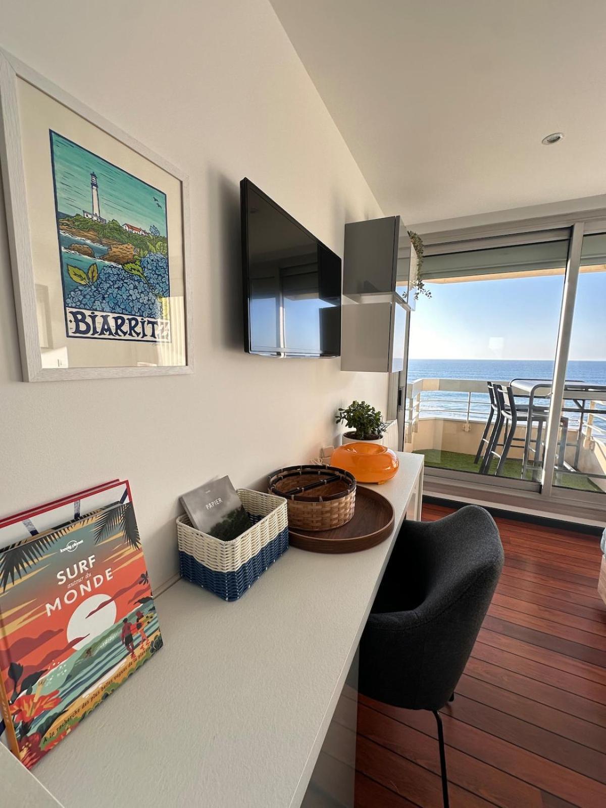 Apartment - High-end - Balcony View - - Comfort -pool Biarritz