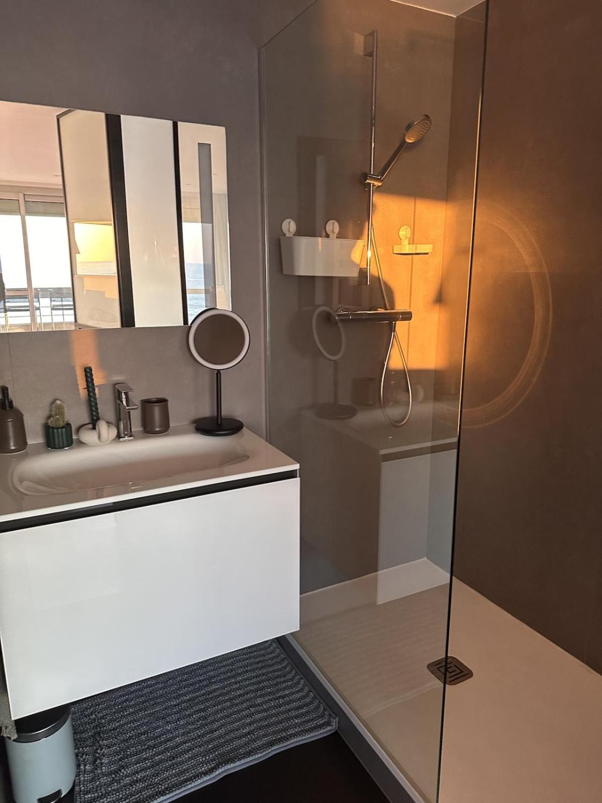 Apartment - High-end - Balcony View - - Comfort -pool Biarritz