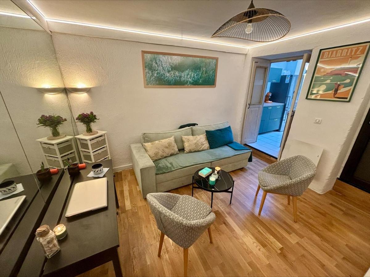 Apartment Confort, Halles Et A Pied Centre *