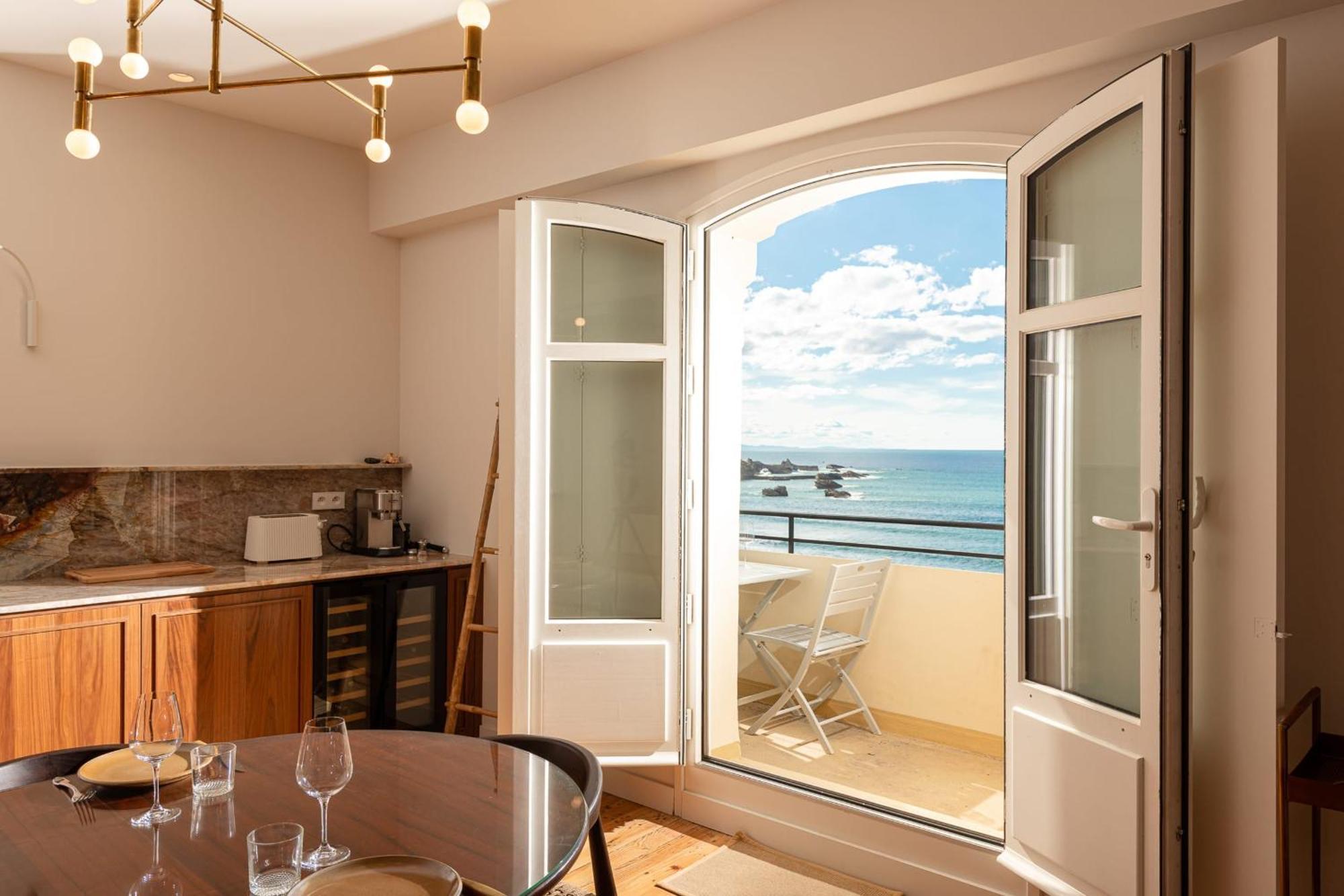 Eugenie - With Balcony And Sea View And Du Palais In Apartment