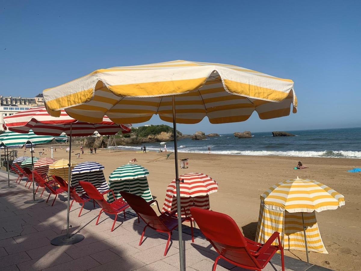 Palais Continental Brua Bel T3 Grange Design Parking