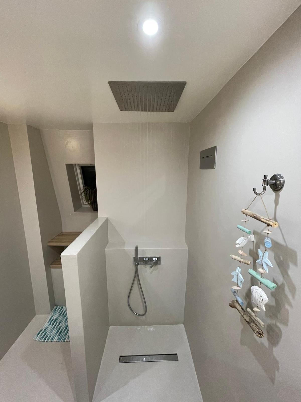 Palais Continental Brua Bel T3 Grange Design Parking