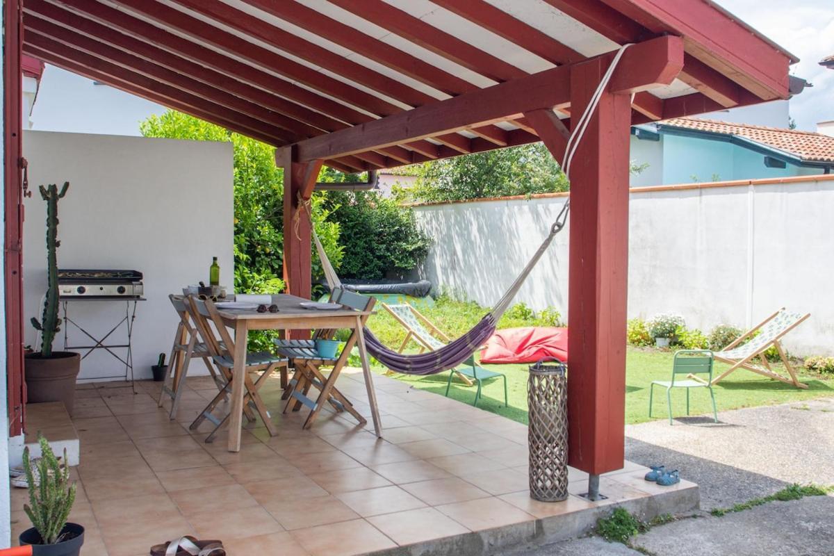 Family 3 Bedrooms With Garden Holiday home *