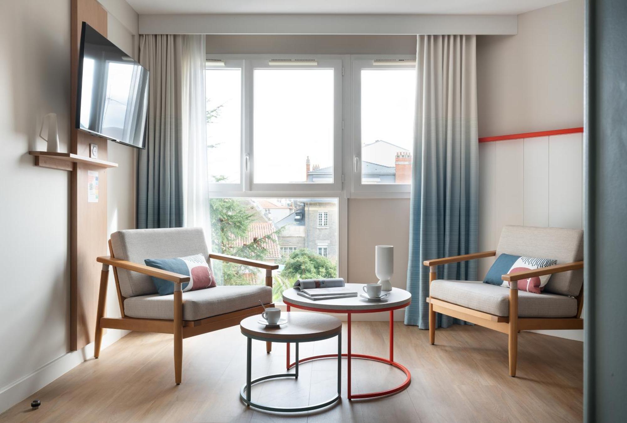 Pierre & Premium Haguna Aparthotel