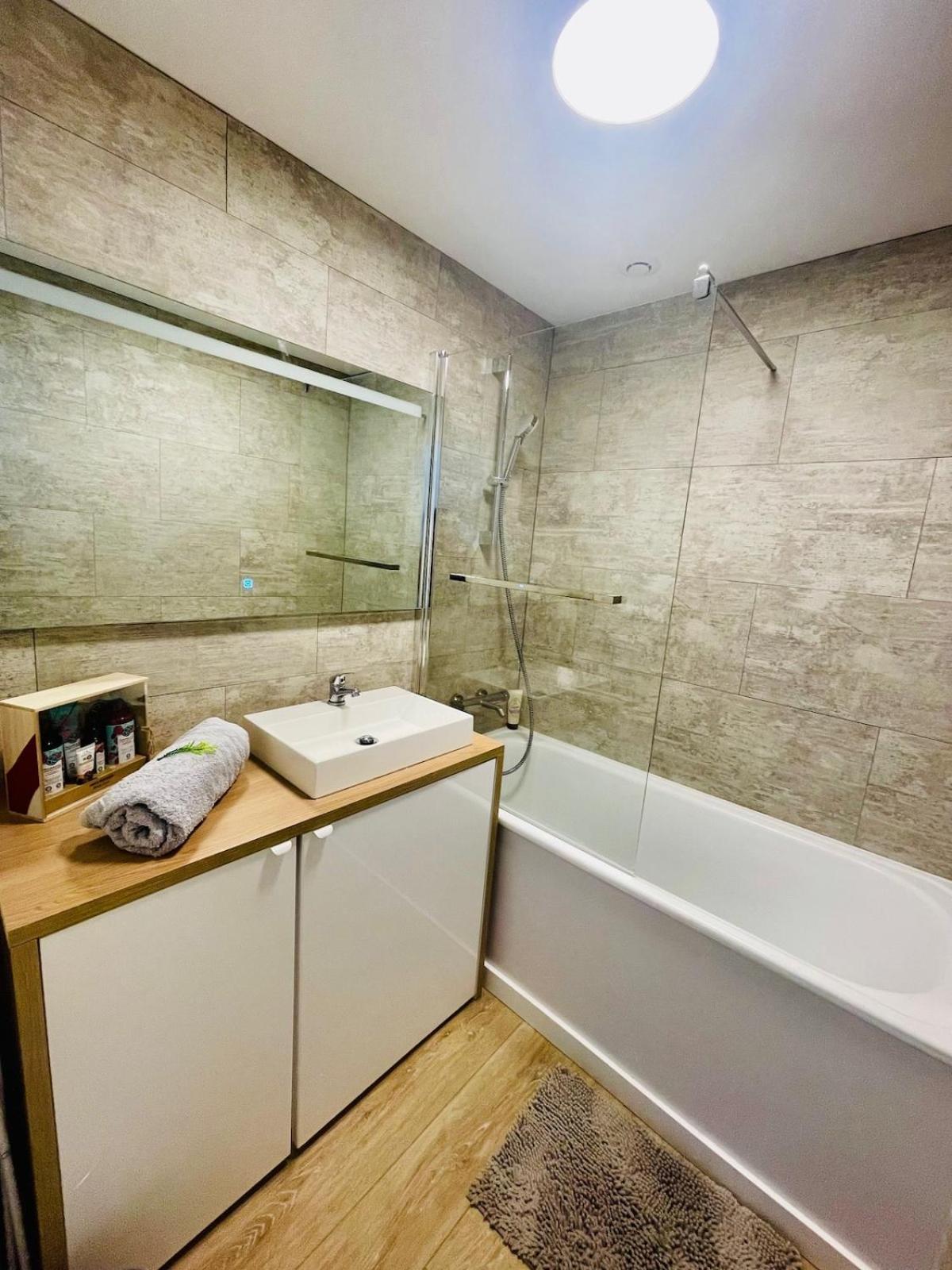 Apartment Avec Piscine Face A La Biarritz