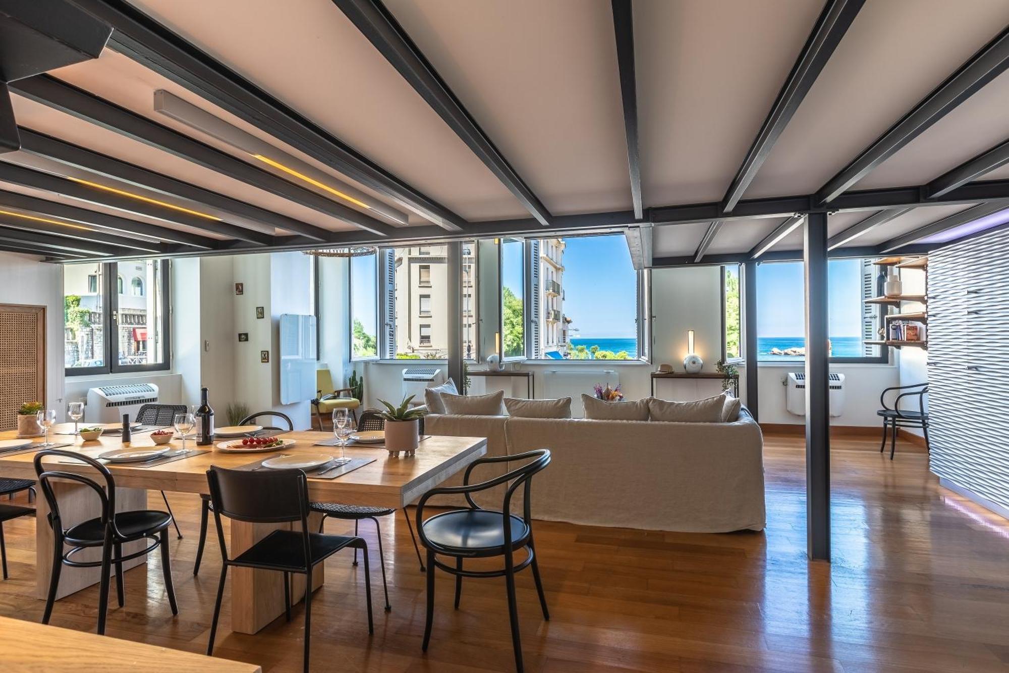 Easy Clés- Lovely Loft in front of the Port Vieux beach - Parking Apartamento