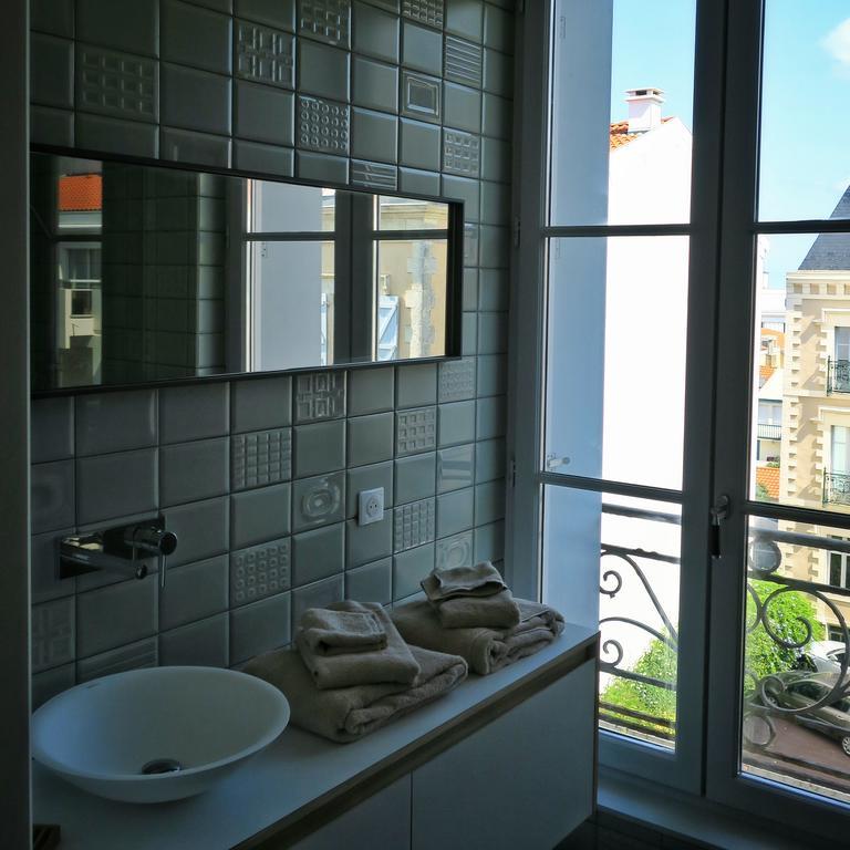 14 Broquedis Suites *