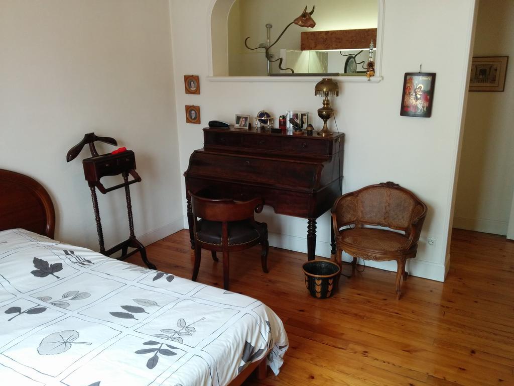 Le California Apartment *