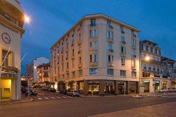 Plaza - Handwritten Collection Hotel 4*